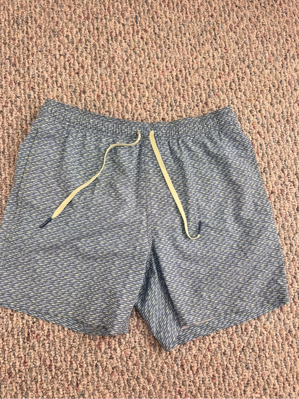 Southern Tide Men’s Swim Trunks Medium